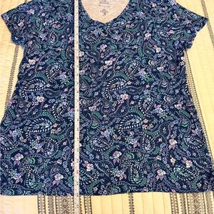 croft & barrow Navy Floral V-Neck Short Sleeve Top with Pastel Accents